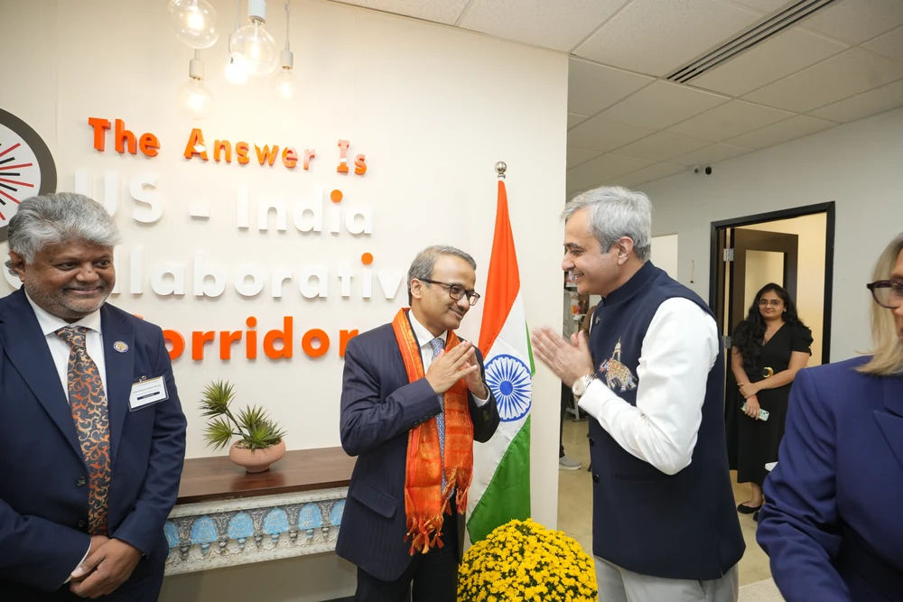 A moment at the welcome wall